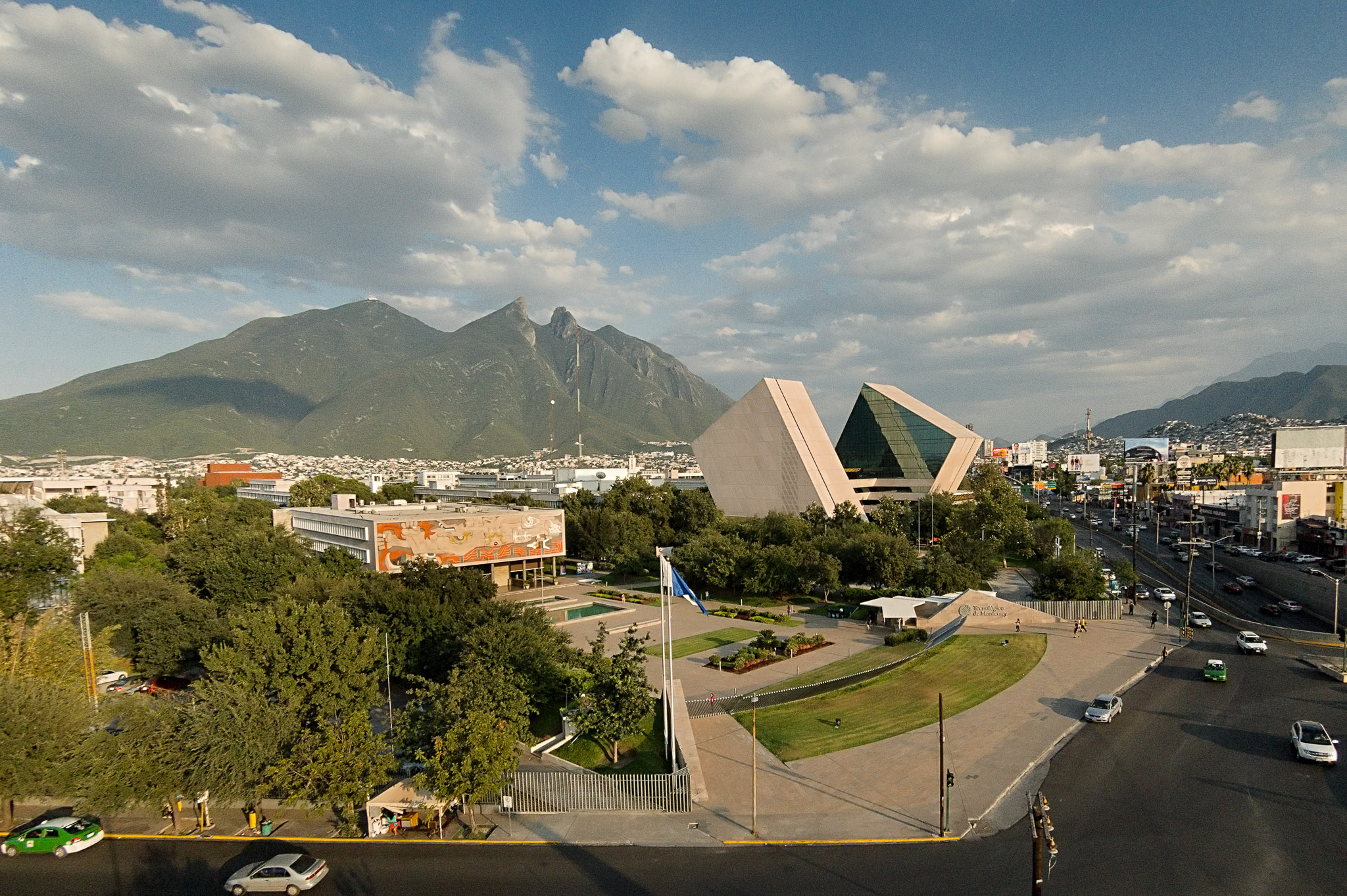 campus Monterrey.jpg