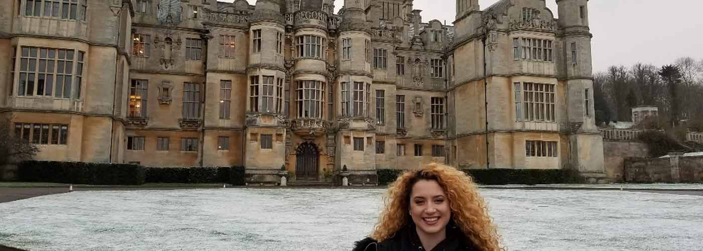 What does student life look life at the Harlaxton College Manor?