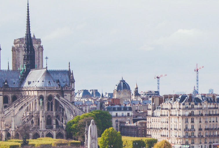 Creative Ways to Stick to Your Budget While Studying Abroad in Paris