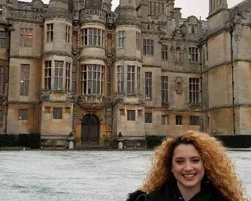 What does student life look life at the Harlaxton College Manor?