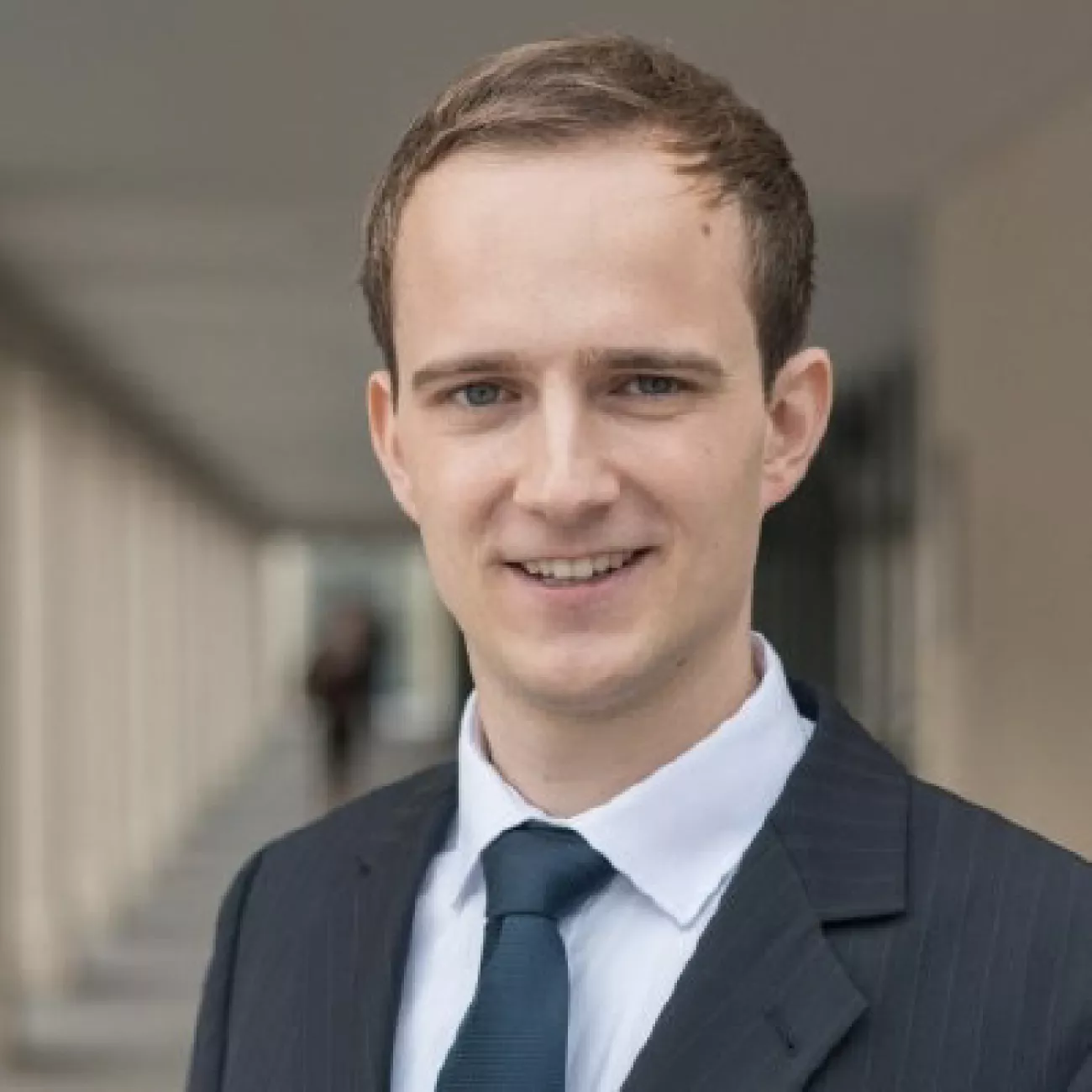 Dr. Daniel MAAR Dr. Daniel MAAR