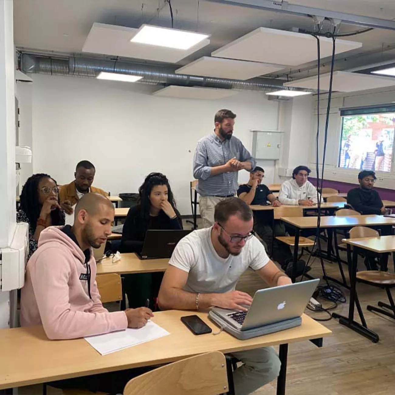 Les étudiants de PSB aux commandes de leur entreprise le temps d’un business game Les étudiants de PSB aux commandes de leur entreprise le temps d’un business game