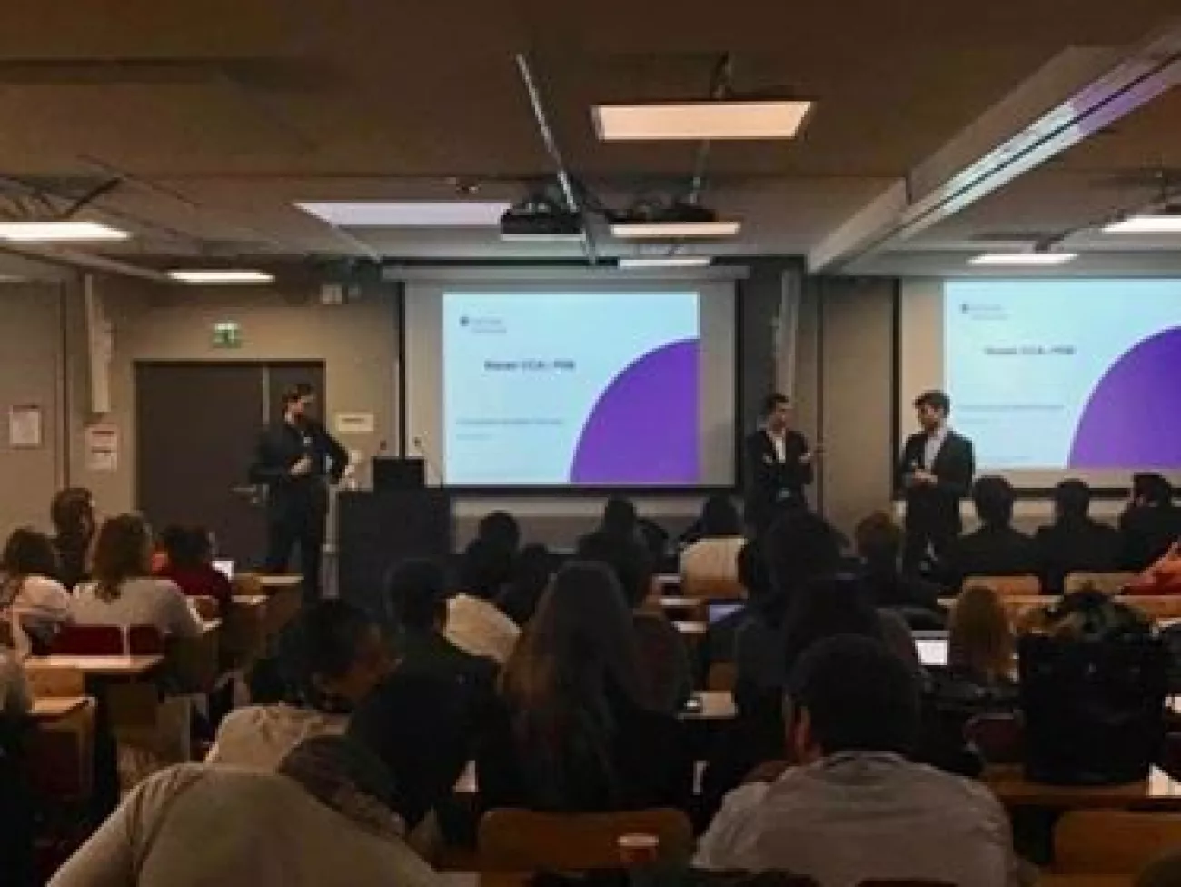 Trois alumnis de PSB viennent présenter leur cabinet Grant Thornton Trois alumnis de PSB viennent présenter leur cabinet Grant Thornton